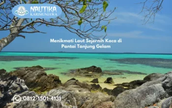 Menikmati Laut Sejernih Kaca di Pantai Tanjung Gelam